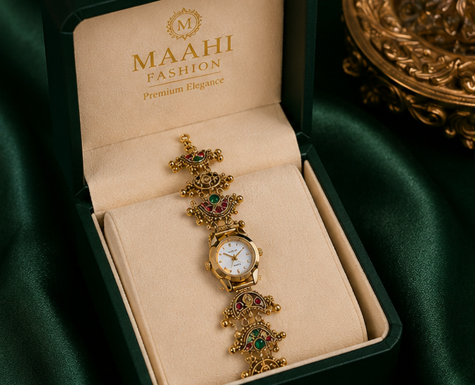 Emerald Royale Bracelet Watch alternate view